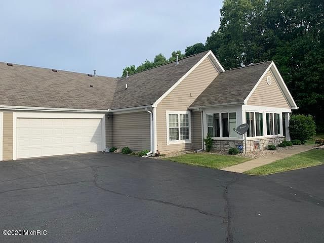 1st image of 289 Ashton Lake Dr