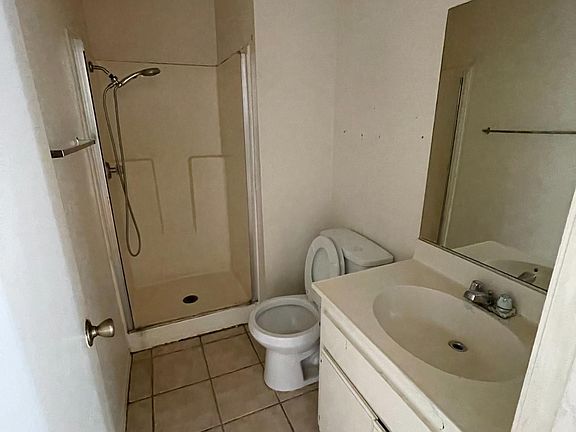 2nd image of 1460 Kendall Dr Unit 15
