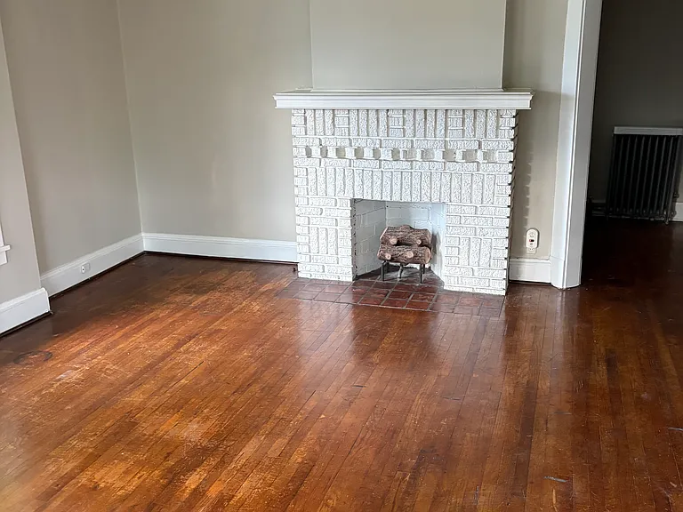 12907 Clifton Blvd #11 — Photo 5