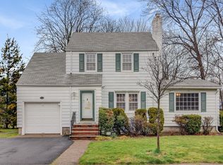 8 Rutgers Ter #1X, Fair Lawn, NJ 07410