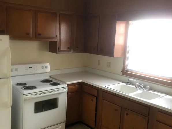 1720 Boswell, 1720 Boswell Ave #A05, Crete, NE 68333