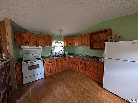 3rd image of 17221 Chicory Ln