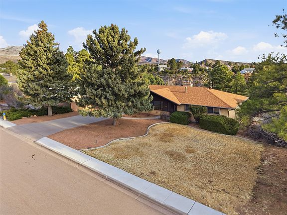3rd image of 710 Camino Encantado