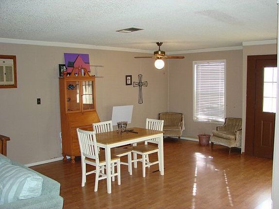 2nd image of 724 Hill Top Dr