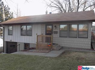 3107 Grebe St, Omaha, NE 68112