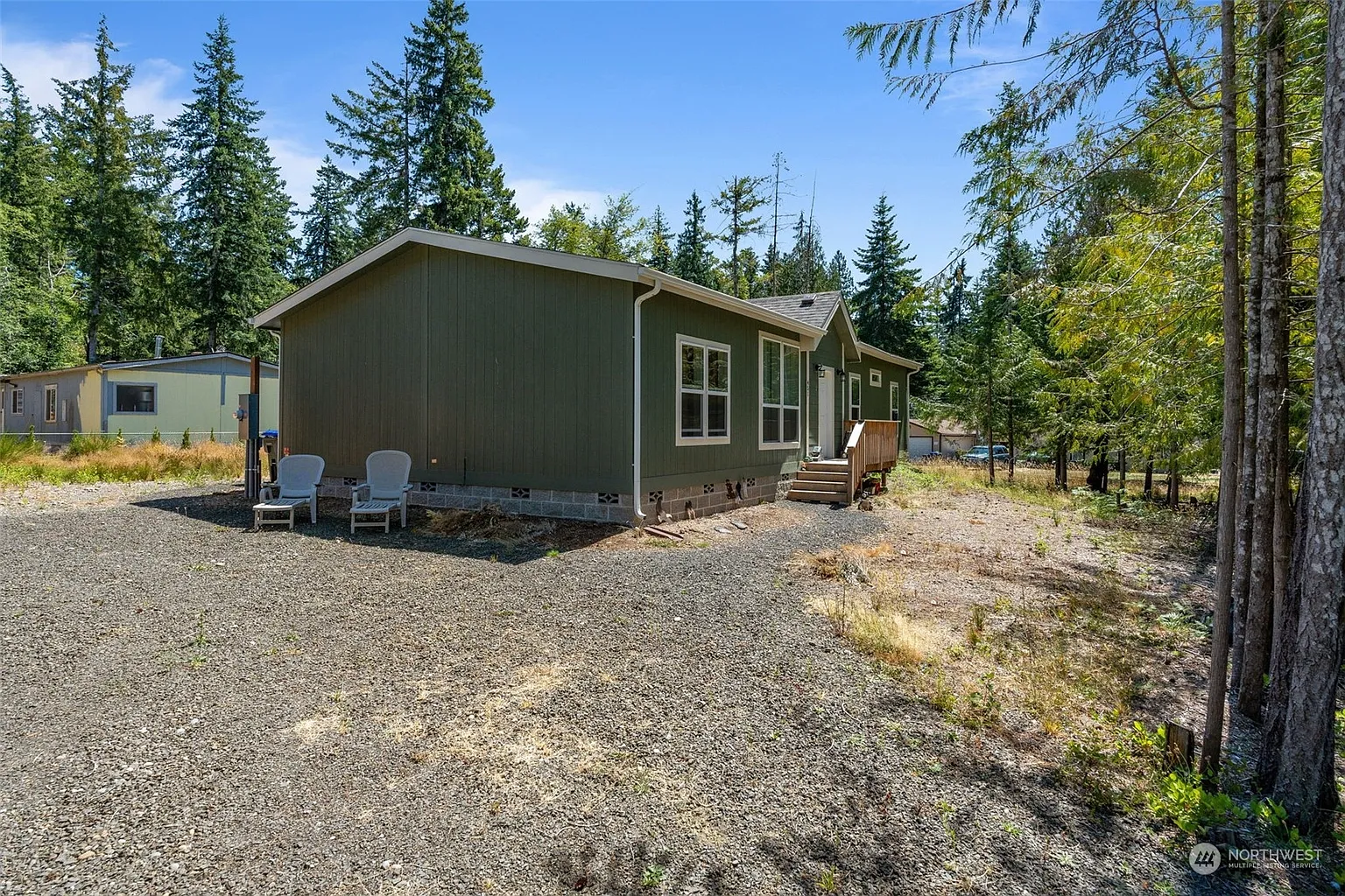 451 E Budd Drive photo 1
