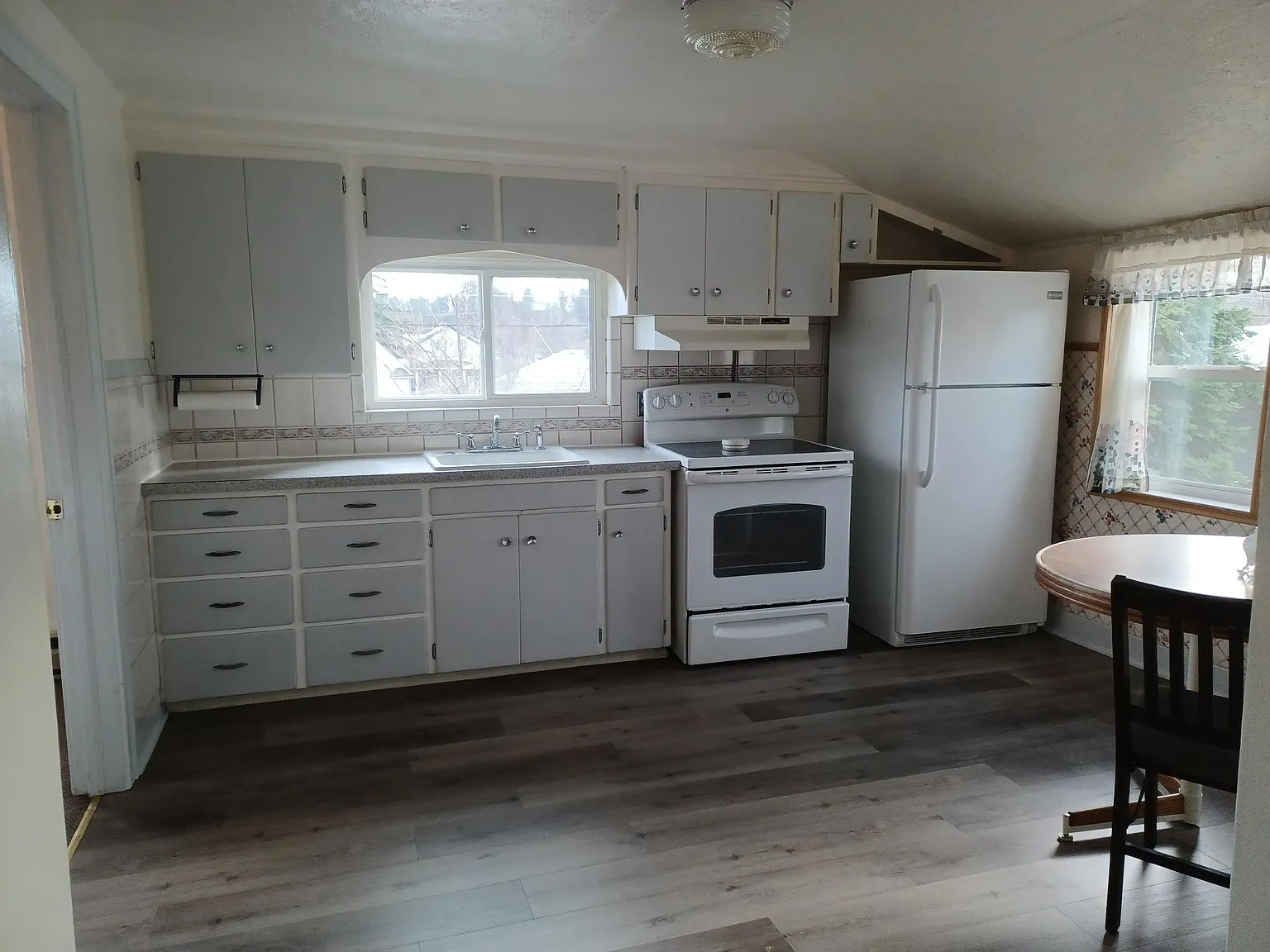 1 bed, 450 sqft, $900 — Photo 3