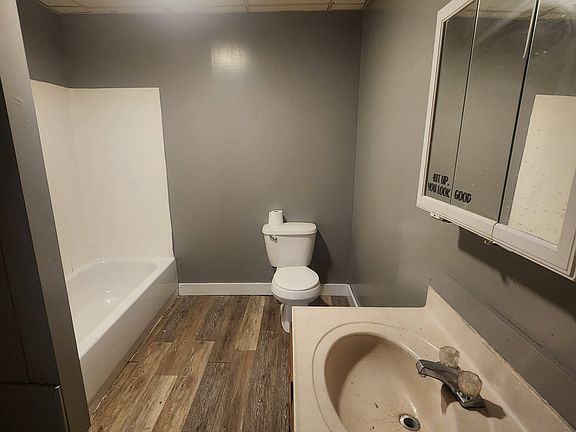 2nd image of 1146 E Lovejoy St #1A