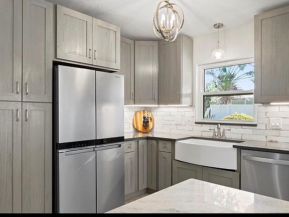 4th image of 6931 Grande Vista Way