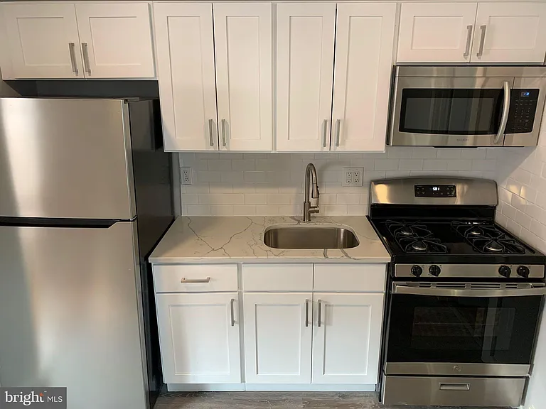 1009 E Cliveden St #913-4 — Photo 3