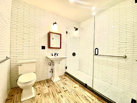 Rented by Doorway NYC, LLC | media 17