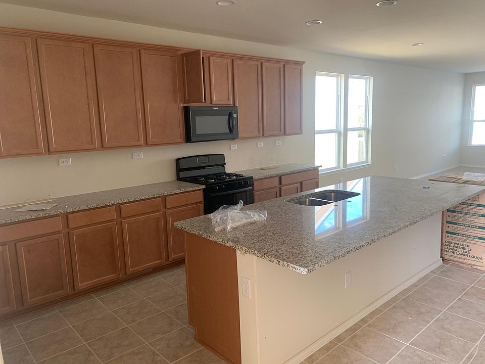 2nd image of 27206 Volcano Dr