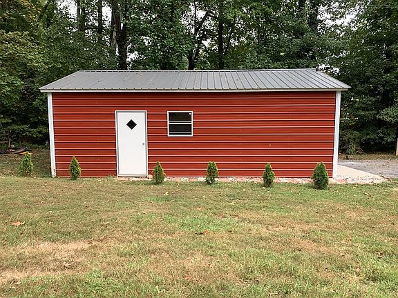 5th image of 520 Tamworth Dr