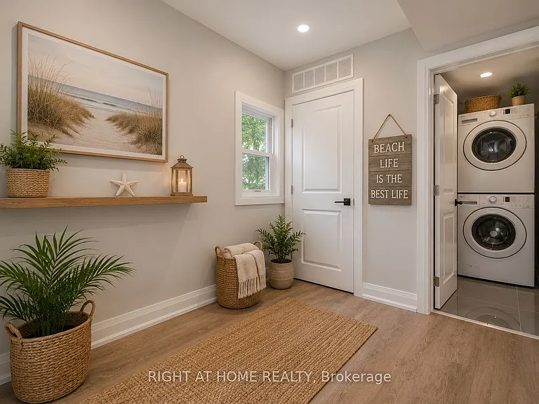 241 Rockaway Beach Pl — Photo 12