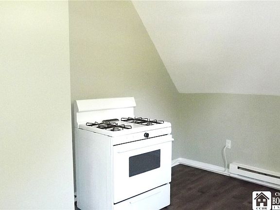 3rd image of 514 Monroe St
