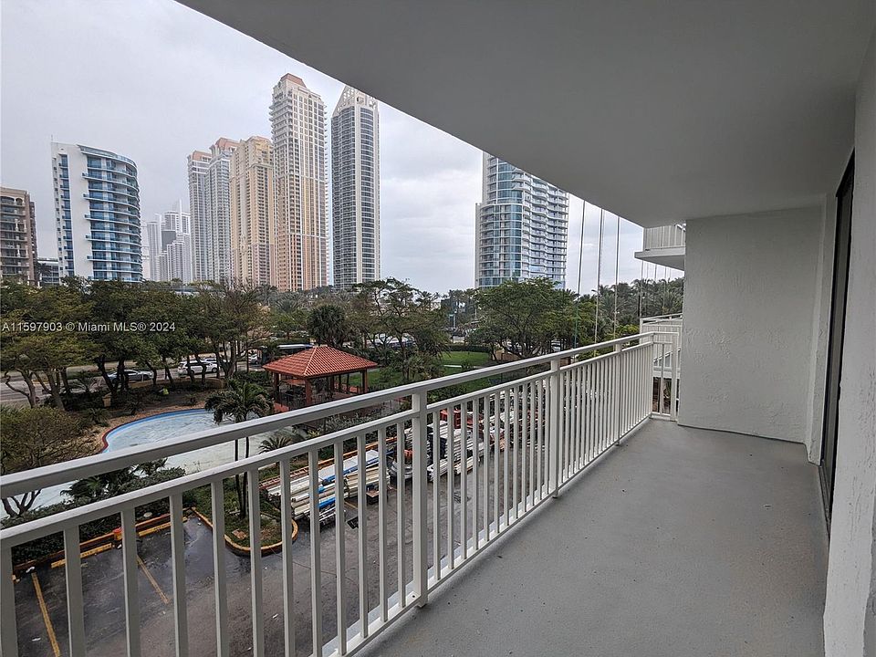 1st image of 210 174th St APT 418