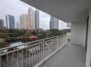 210 174th St APT 418, Sunny Isles Beach, FL 33160