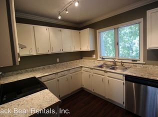 28 Reese St APT E, Woodfin, NC 28804