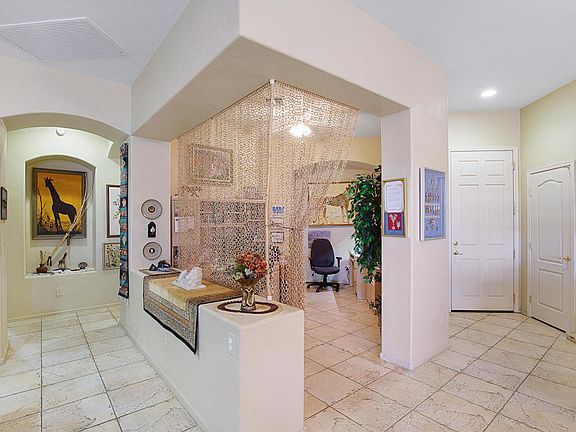 4th image of 6148 N Placita San Agustin