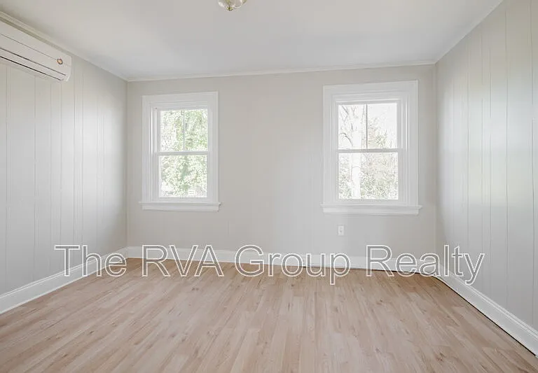 1230 Wallace St — Photo 38