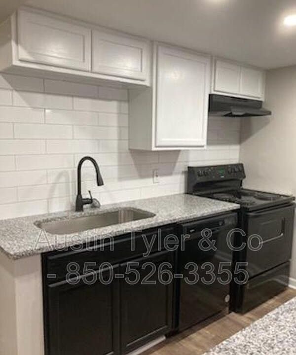 1st image of 4435 Dorothy Dr APT 3