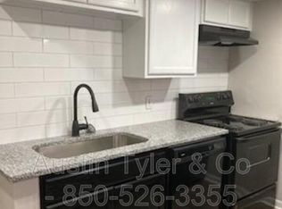 4435 Dorothy Dr APT 3, Marianna, FL 32446