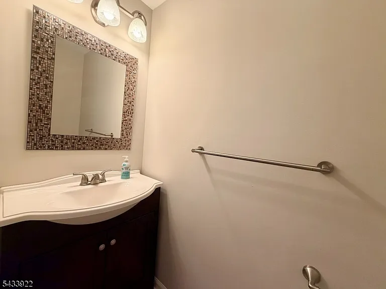 196 Sapphire Ln — Photo 12