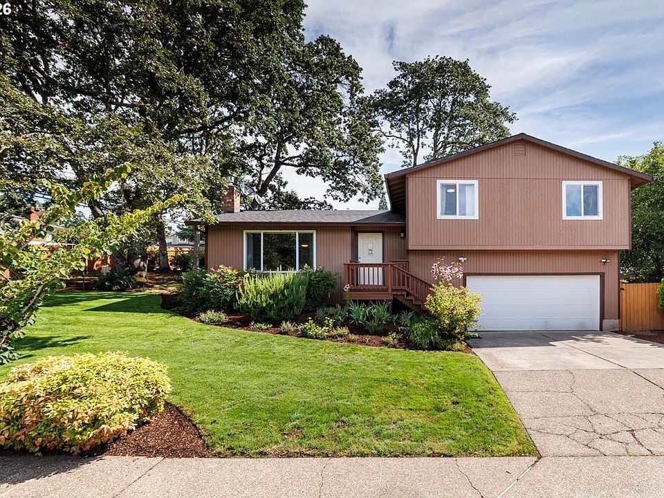 1st image of 16910 SE Laugardia Way