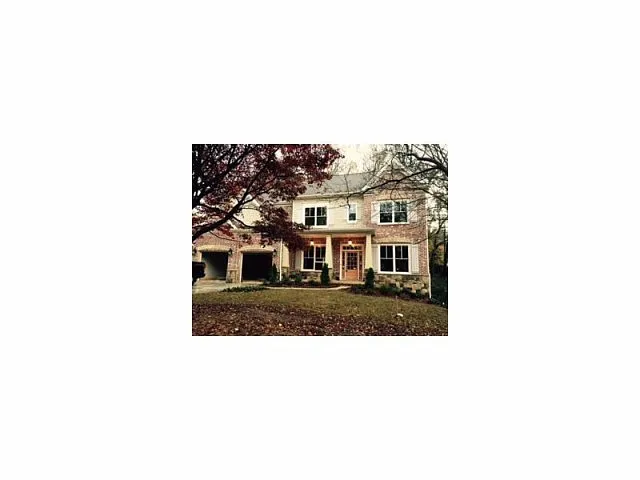 1327 Briarwood Dr NE photo 1