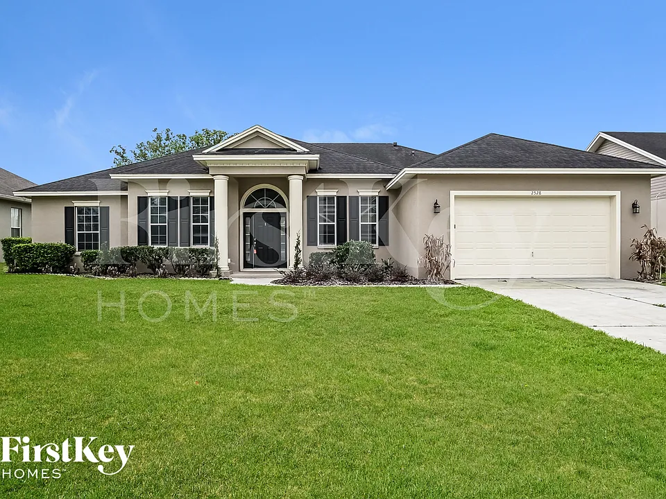 2528 Iris Ann Dr