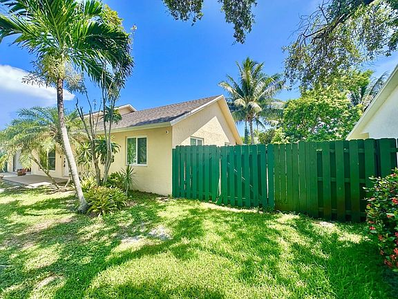 4th image of 1386 Fulmar Dr