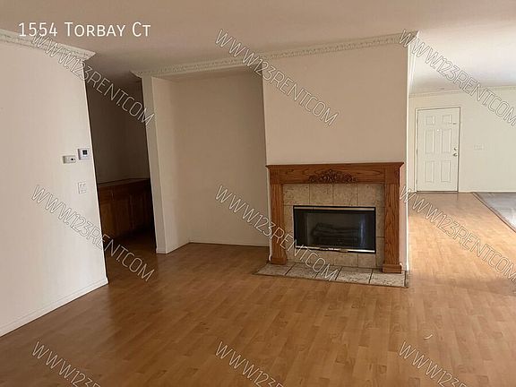 4th image of 1554 Torbay Ct