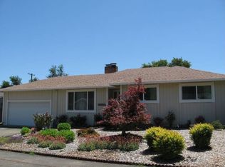 561 Josephine Dr, Cloverdale, CA 95425
