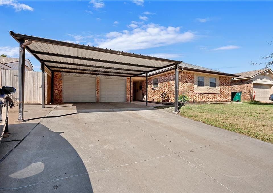 1st image of 1409 SW Straka Ter
