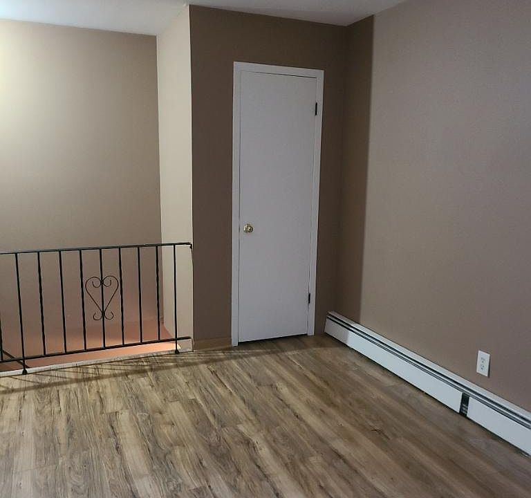 1st image of 9 Leech Cir N APT 2