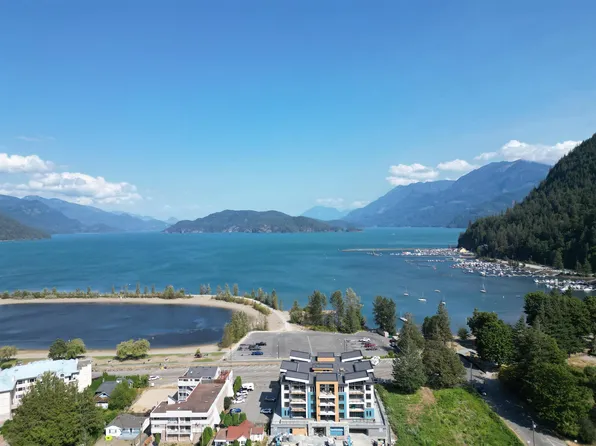 470 Esplanade Ave #106, Harrison Hot Springs, BC V0M 1A3