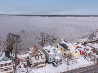 1418 Lakeshore Dr, Muskegon, MI 49441