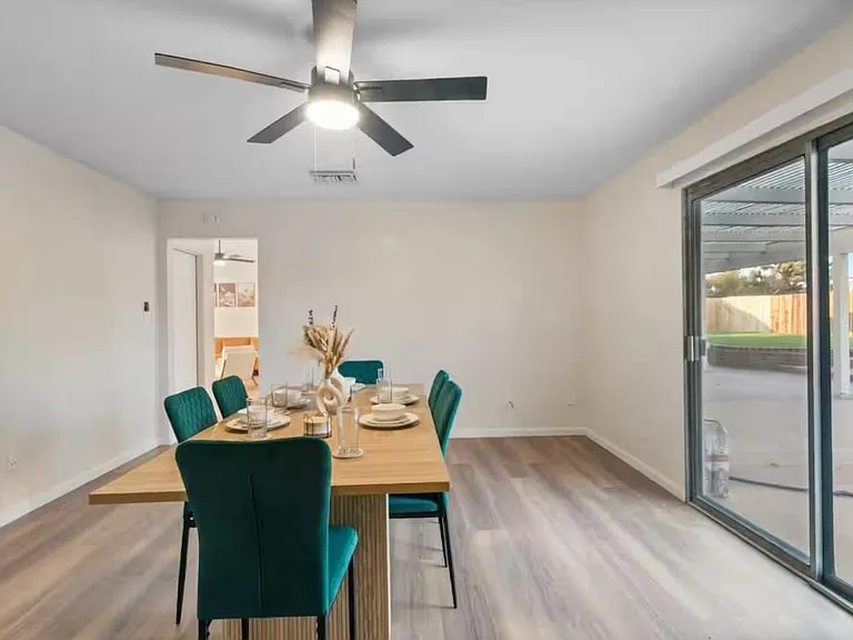 7607 Lucerne Vista Ave — Photo 2