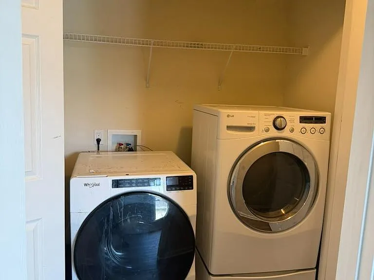1231 Stallion St — Photo 26