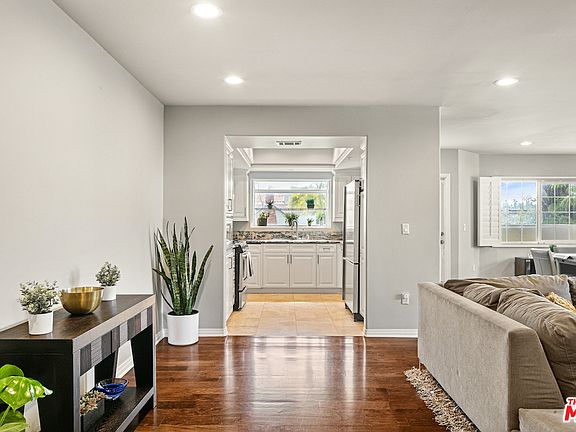 4th image of 1948 Malcolm Ave APT 101