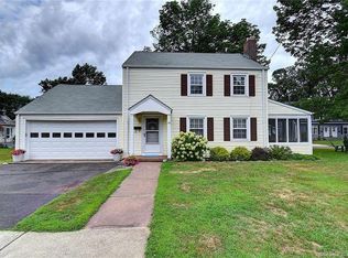 118 Washington Cir, West Hartford, CT 06119
