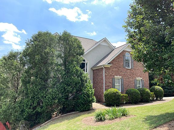 2nd image of 2295 Washington Dr