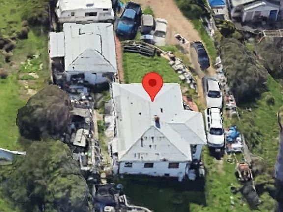 3rd image of 6928 Madrone Ave