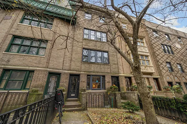 Rented by Compass | media 2