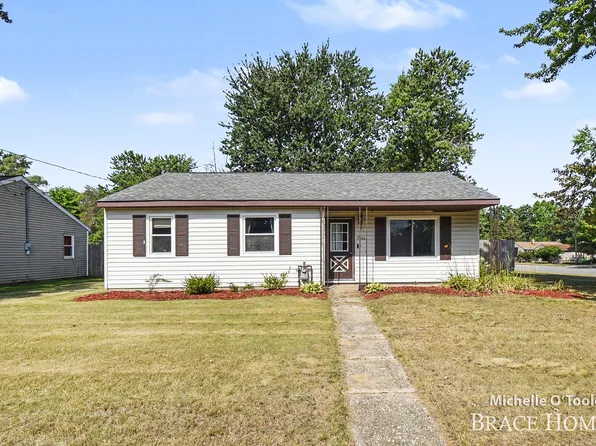 5409 Madison Ave SE, Kentwood, MI 49548