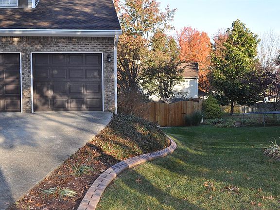 3rd image of 1905 Kinsail Cir
