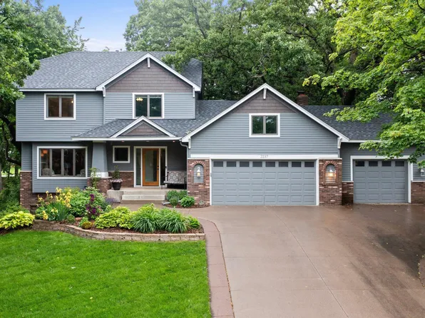 2237 James St, Eagan, MN 55122