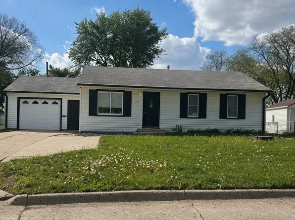 315 E 22nd St S, Newton, IA 50208