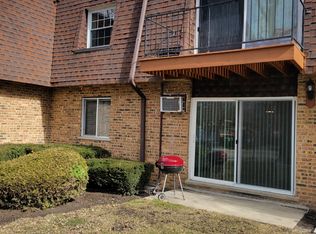 655 Grove Dr APT 107, Buffalo Grove, IL 60089