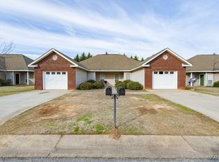 147 Pine Meadow Cir, Elmore, AL 36025